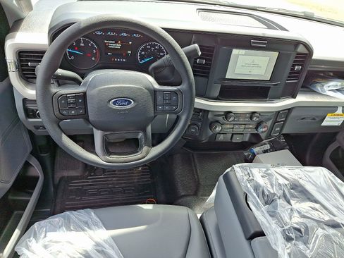 New 2025 Ford F350 XL w/ XL Chrome Package image 12