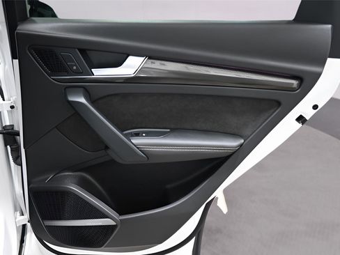 Used 2018 Audi SQ5 Prestige image 18