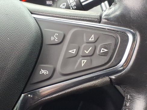 Used 2020 Chevrolet Equinox Premier image 18