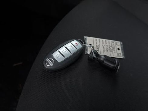 Used 2022 Nissan Sentra SV image 29