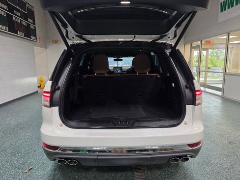 Used 2020 Lincoln Aviator Reserve w/ Equipment Group 202A AWD/4WD image 22