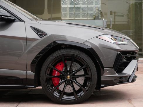 Used 2024 Lamborghini Urus S image 9