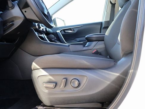 Used 2024 Toyota RAV4 XLE image 29