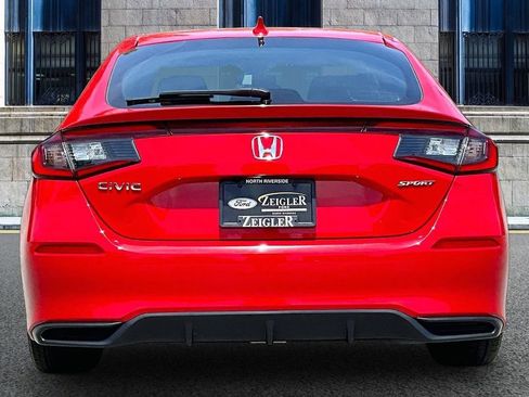 Used 2024 Honda Civic Sport image 4