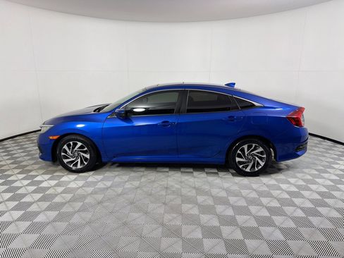 Used 2018 Honda Civic EX image 8