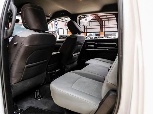 Used 2024 RAM 3500 Big Horn image 37