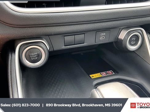 Used 2024 Toyota Grand Highlander AWD image 24