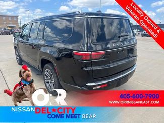 Used 2024 Jeep Wagoneer L Series II w/ Flexible Seating Group AWD/4WD video 3