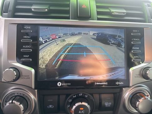 Used 2020 Toyota 4Runner SR5 image 31