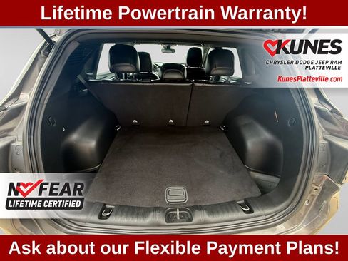 Used 2023 Jeep Compass Latitude AWD/4WD image 45