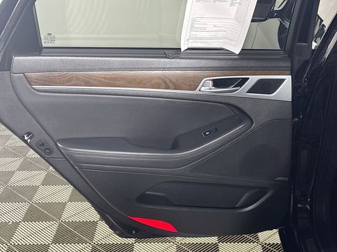 Used 2015 Hyundai Genesis 3.8 image 20