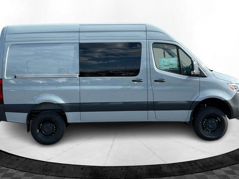 New 2025 Mercedes-Benz Sprinter 2500 image 6