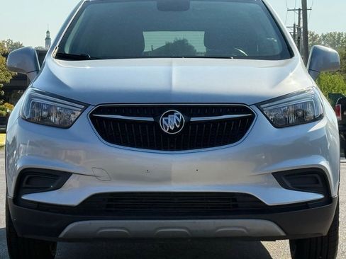 Used 2021 Buick Encore Preferred AWD/4WD image 9