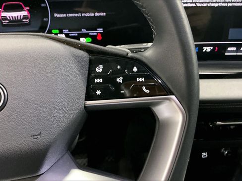 Used 2025 Audi Q6 e-tron Premium w/ Convenience Package image 21