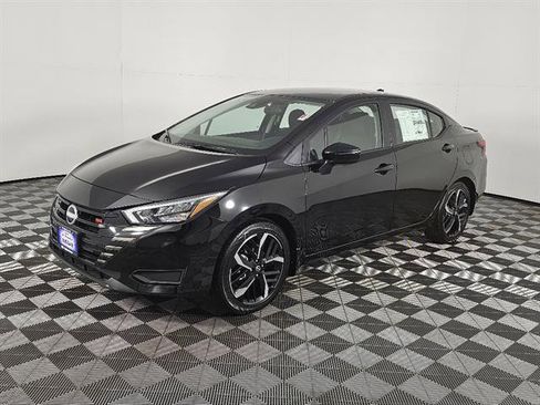 New 2025 Nissan Versa SR w/ Trunk Package image 9