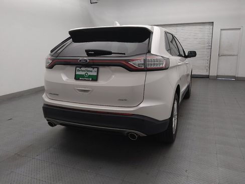 Used 2018 Ford Edge SEL w/ Equipment Group 201A FWD image 7