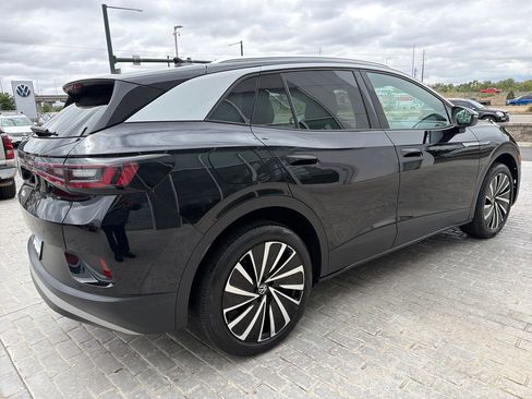 Certified 2023 Volkswagen ID.4 Pro S Plus AWD/4WD image 7