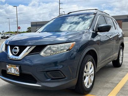 Used 2016 Nissan Rogue SV w/ SV Premium Package