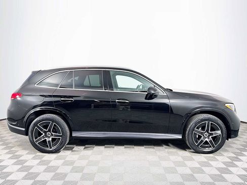 Used 2023 Mercedes-Benz GLC 300 4MATIC image 4