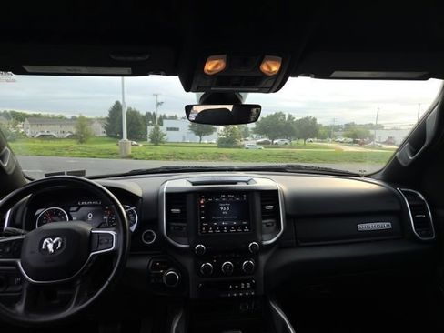 Used 2021 RAM 1500 Big Horn AWD/4WD image 6