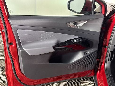 Used 2023 Volkswagen ID.4 S image 10