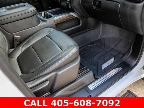 Used 2019 Chevrolet Silverado 1500 RST AWD/4WD image 76