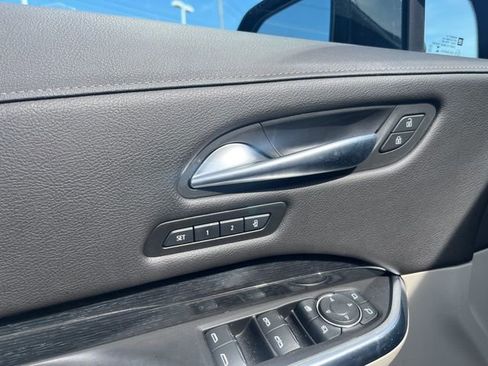 Used 2019 Cadillac XT4 Premium Luxury w/ Technology Package image 10