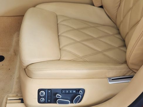 Used 2012 Bentley Flying Spur Flying Spur AWD/4WD image 24