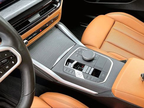 Used 2025 BMW 430i xDrive Coupe w/ M Sport Package AWD/4WD image 18