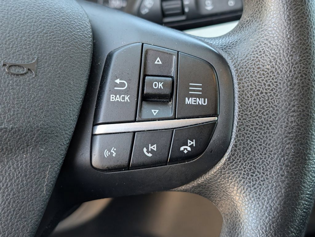 Used 2022 Ford Escape SE FWD image 19