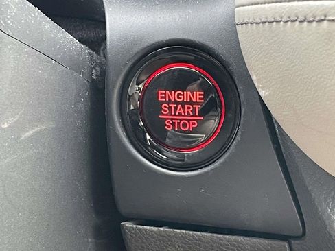 Used 2023 Honda HR-V EX-L image 37