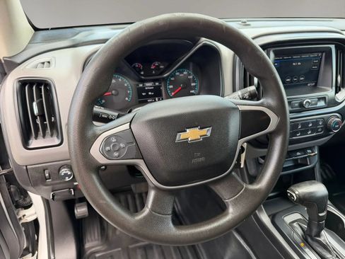 Used 2019 Chevrolet Colorado W/T w/ WT Convenience Package RWD image 16