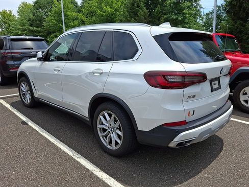 Used 2022 BMW X5 xDrive40i w/ Parking Assistance Package AWD/4WD image 6