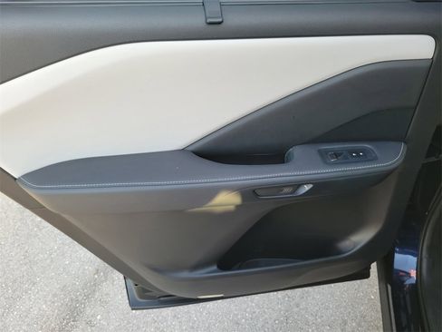 Used 2024 Lexus TX 350 FWD image 11