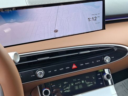 New 2026 Genesis GV70 2.5T Advanced AWD/4WD image 12