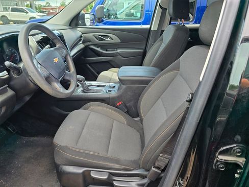 Used 2021 Chevrolet Traverse LS FWD image 21