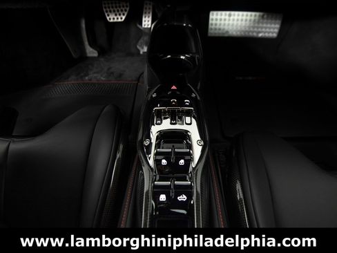 Used 2024 Ferrari SF90 Spider AWD/4WD image 17