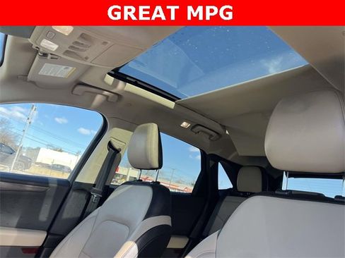 Used 2020 Ford Escape Titanium w/ Titanium Premium Package 2.0 image 12