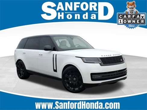 Used 2024 Land Rover Range Rover Long Wheelbase SE image 1