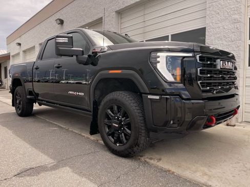 Used 2025 GMC Sierra 3500 AT4 w/ AT4 Premium Plus Package AWD/4WD image 10