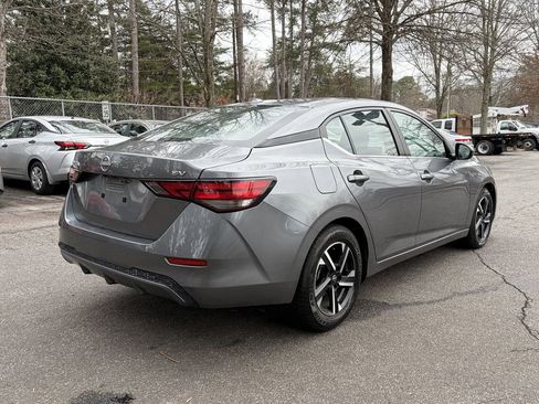 Used 2024 Nissan Sentra SV image 5