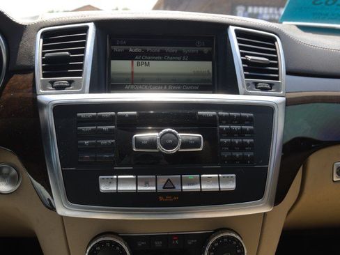 Used 2015 Mercedes-Benz GL 450 4MATIC image 22
