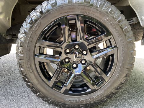 Used 2022 Chevrolet Silverado 1500 Custom Trail Boss w/ Safety Confidence Package AWD/4WD image 41