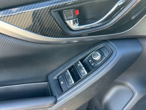 Used 2019 Subaru Crosstrek 2.0i Limited w/ Moonroof Package w/Navigation image 23