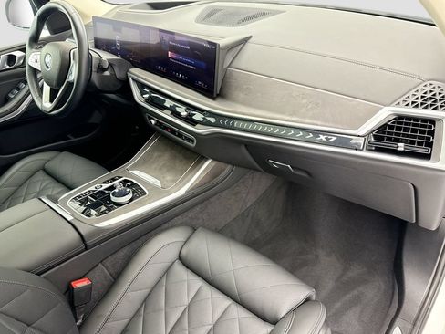 Certified 2024 BMW X7 xDrive40i AWD/4WD image 16