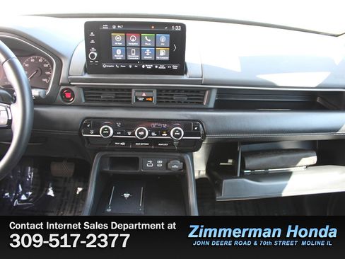 Certified 2025 Honda Pilot Touring image 19