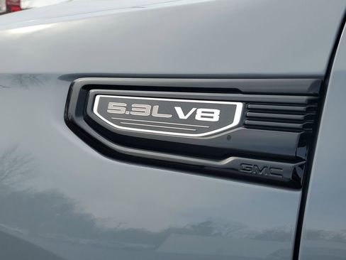 Used 2024 GMC Sierra 1500 Elevation image 7