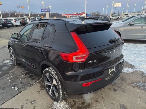 New 2026 Volvo XC40 B5 Plus w/ Protection Package Premier AWD/4WD image 9