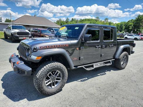 Used 2024 Jeep Gladiator Mojave w/ Convenience Group AWD/4WD image 1