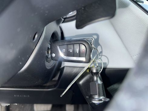 Used 2021 Toyota Corolla SE image 26